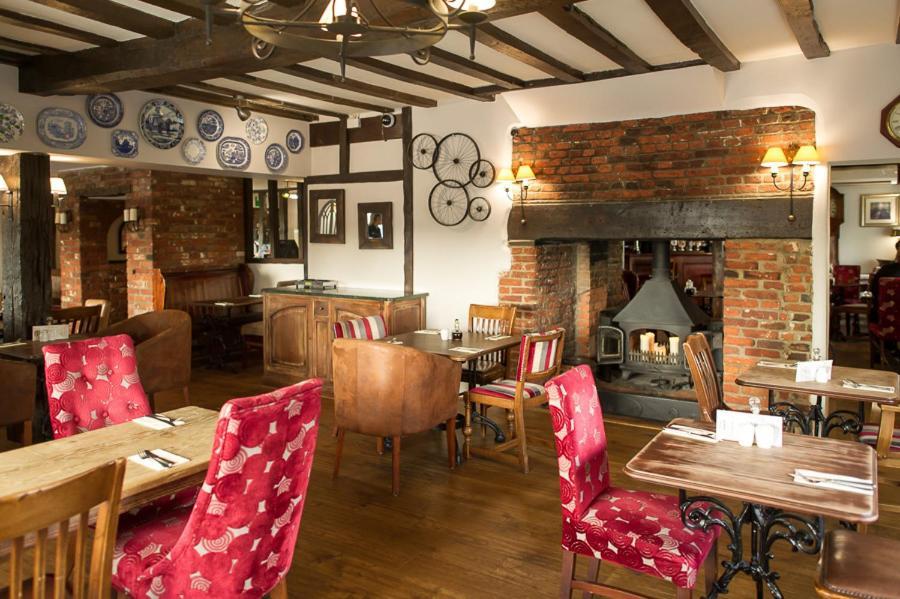 The White Horse Inn Eye  Quarto foto